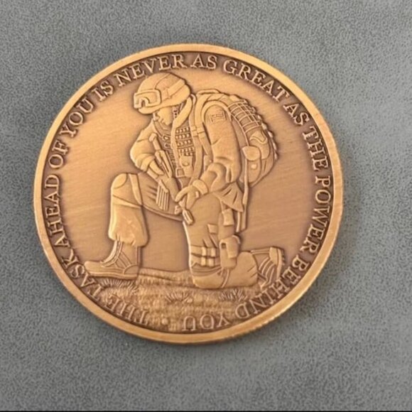 Military Commemorative Coin - Picture 2 of 3